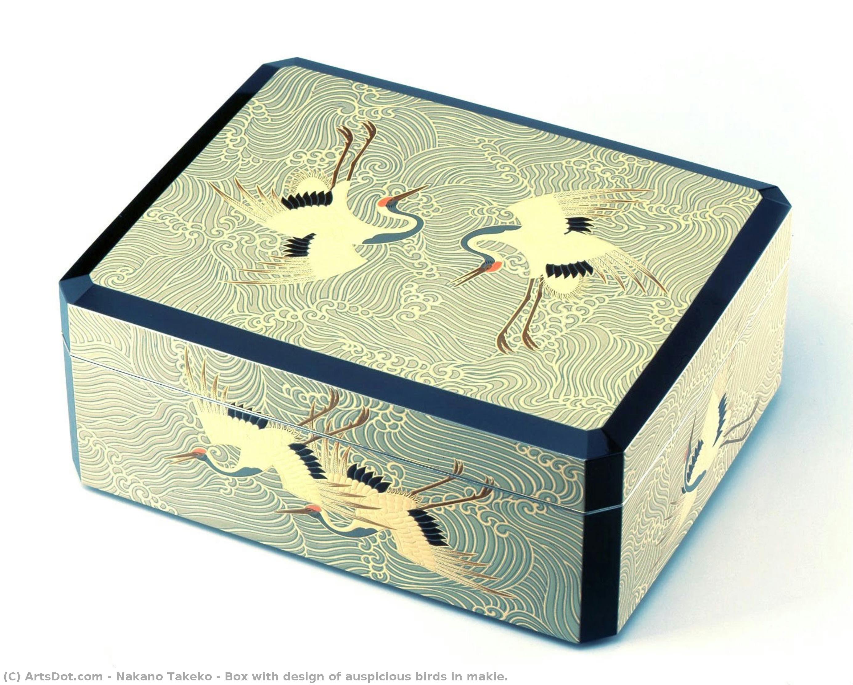 Box With Design Of Auspicious Birds In Makie. — Nakano Takeko