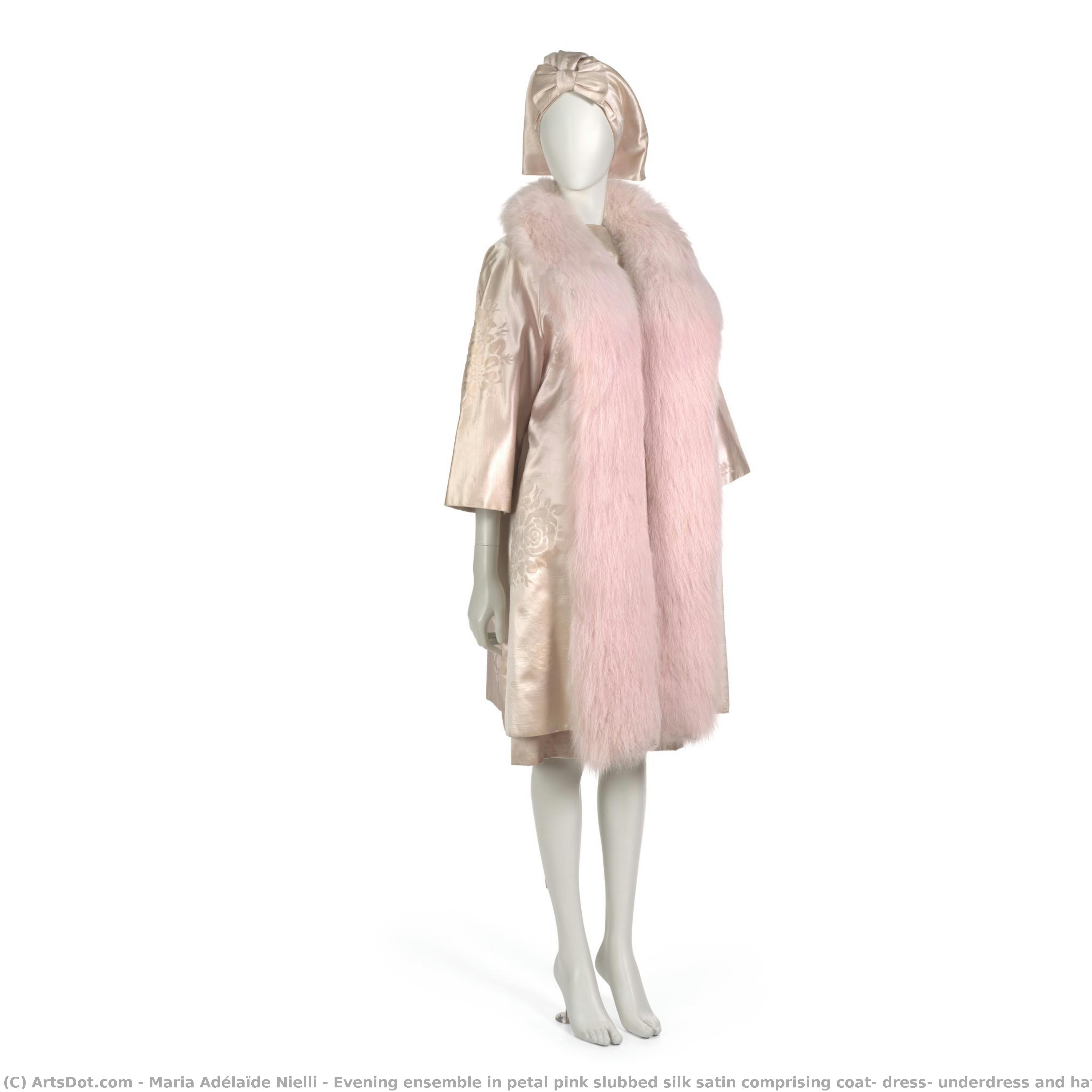 Abendkleid Mit Rosa Slubsilk Satin Aus Samt Und Pelz — Nina Ricci