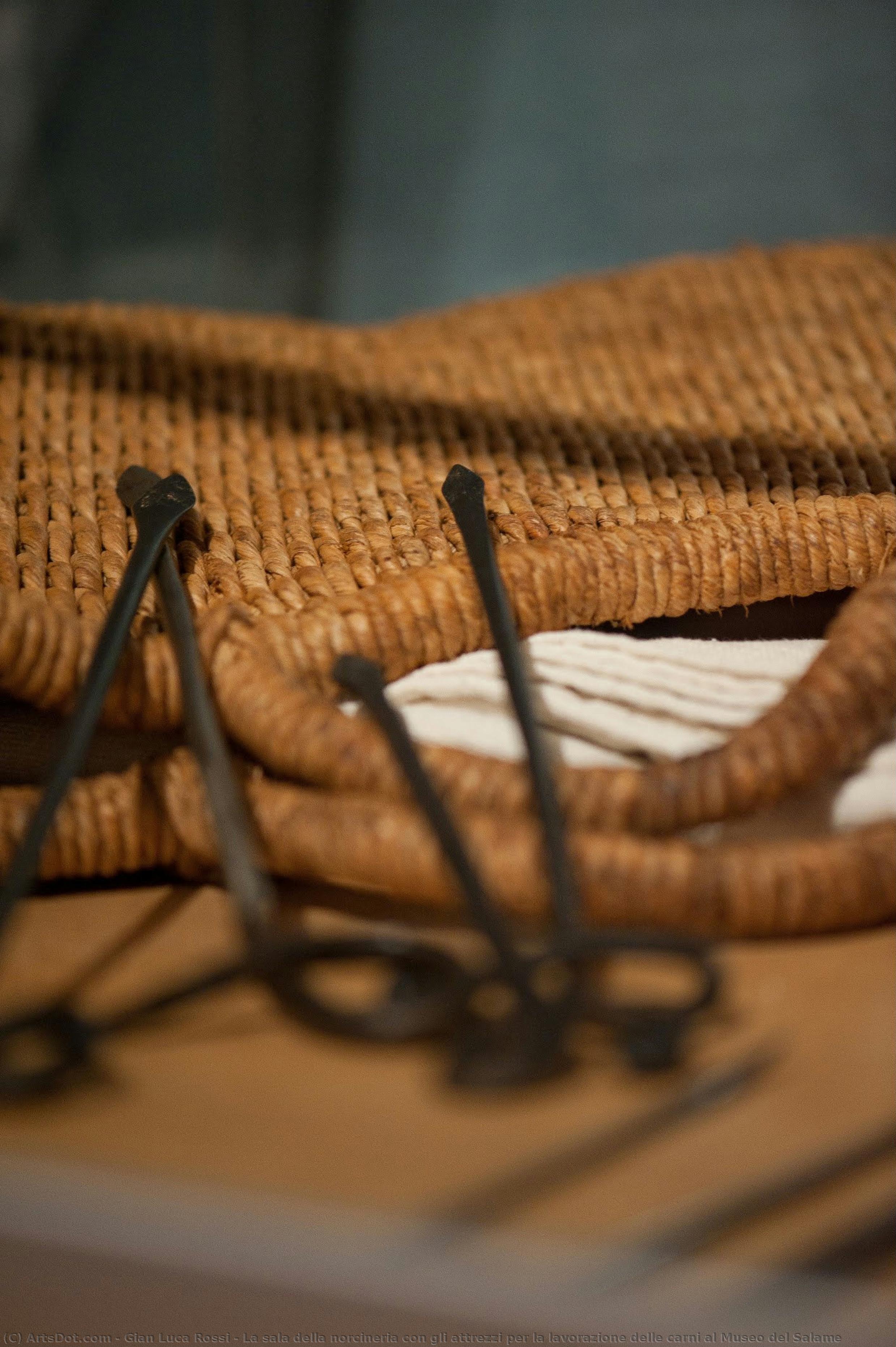 La Sala Della Norcineria Con Gli Attrezzi Per La Lavorazione Delle Carni Al Museo Del Salame — Gian Luca Rossi