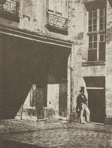 The Courtyard Of 21 Quai Bourbon, Paris — Charles Nègre