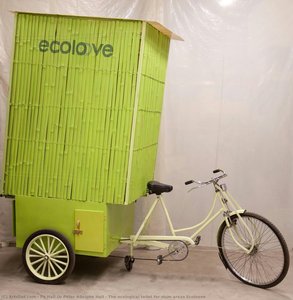 The ecological toilet for slum areas Ecoloove