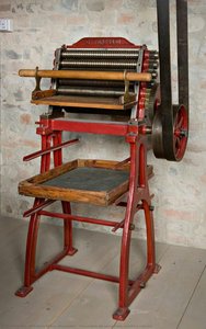 Tranciatrice per pasta rossa (pastificio Chiavari)
