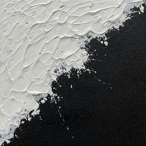 Fragmentiertes Gleichgewicht: Eine Monochrome Studie Kinetischer Spannung Und Skulpturalen Chaos — David Moreau, Gips- & Texturkunst