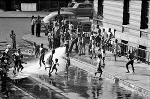 Untitled, Harlem, New York — Gordon Parks
