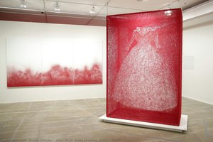 Skin, 2018/ State Of Being (dress), 2019 — Shiota Chiharu