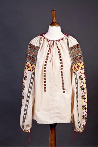 Aievea Collection; \nbukovina Traditional Shirt;\nbased On Artefact Of The National Museum Of The Romanian Peasant — Sorina Andreescu