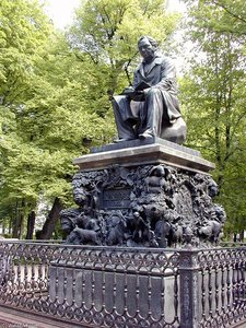Monument To Krylov — Pyotr Karlovich Klodt