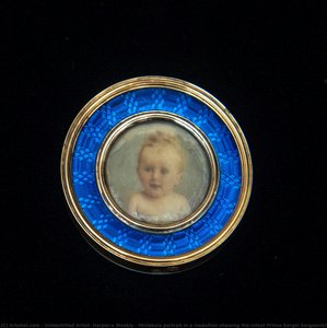 Miniature portrait in a medallion showing the infant Prince Sergei Sergeevich
