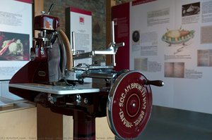 Museo Del Prosciutto Di Parma: Affettatrice Berkel — Gian Luca Rossi