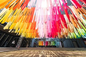 100 Colors — Emmanuelle Moureaux Leclerc, Contemporary Public Art