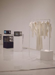 Structural Archiving Clothes_white — Demoo Park Choon-moo