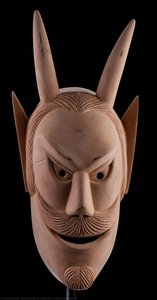 Mask from Lazarim