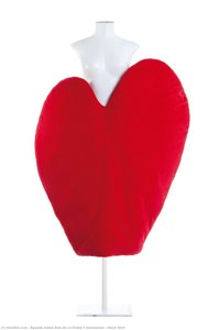 Heart Skirt — Águeda Isabel Ruiz De La Prada Y Sentmenat, Surrealism