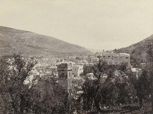 Shechem (nablous), Between Ebel And Gerizim ( 590) — Francis Frith