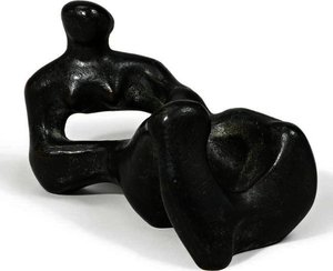 Recumbent Figure — Henry Moore