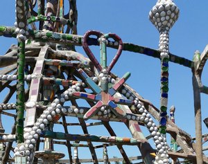 Watts Towers — Sabato Rodia, Surrealism
