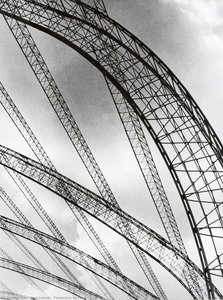 Tentáculos De Ferro — José Yalenti