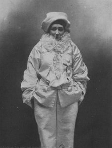 Sarah Bernhardt As Pierrot — Félix Nadar