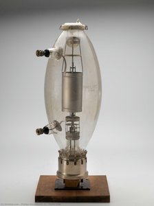 Radio tube