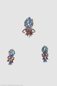 Jewellery set. June