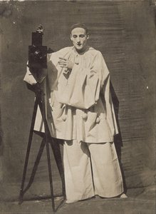 Pierrot The Photographer — Félix Nadar, Pictorialism