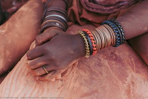Himba Making Otjize — Angelo Chiacchio