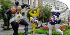 The three graces (2)