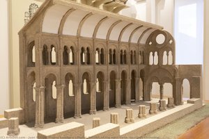 Model. Section Of The Main Nave, Santiago Cathedral. — Juan Manuel Muñoz Gambero