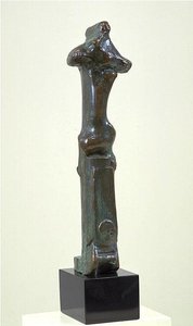 Motive Vertical, Maqueta Nº 1 — Henry Moore