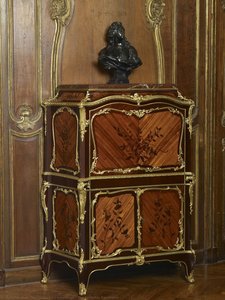 The Coventry Secrétaire — Bernard Ii Vanrisamburgh