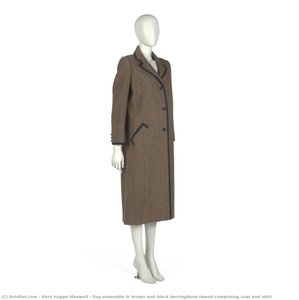 Day ensemble in brown and black herringbone tweed comprising coat and skirt