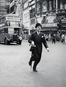 Traffic Dodgers, Piccadilly Circus, London — David Moore