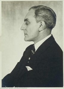 Count Étienne De Beaumont — Man Ray, Modern Photography