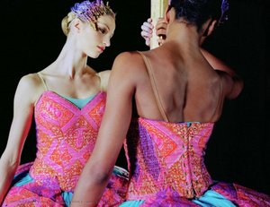 ODILE & ODETTE IV