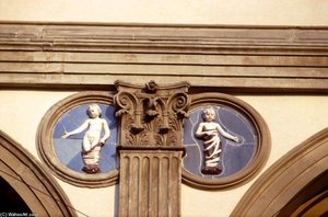 Tondo — Andrea Della Robbia