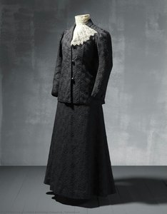 Tailored Suit — Cristóbal Balenciaga Eizaguirre, Modernist