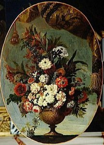 VASE D'OR REMPLI DE FLEURS