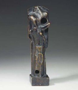 Upright Motive. Maquette No. 3 — Henry Moore