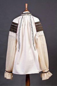 Aievea Collection; \nmoldavia Traditional Shirt;\nbased On Artefact Of The National Museum Of The Romanian Peasant — Irina Agachi