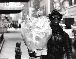 Flower Messenger, Times Square