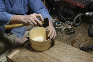 Fitting the bottom board, Kyoto Wooden Pail