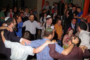 Krakow Jewish Community Center, Dancing After Havdalah (ceremony At The Close Of The Shabbat) During Joint-organized 7 At Night Event — Piotr Kulisiewicz