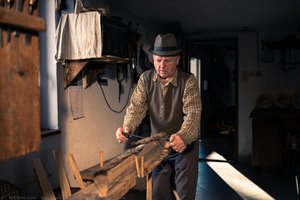 Metod Jaklič Making Rims — Žiga Lovšin