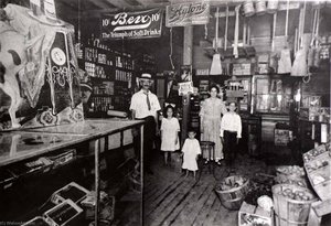 Mencacci Family In Store At 21st Street And Avenue O 1 2, Ca. 1910, From The Corner Stores Of Galveston, Galveston County Cultural Arts Council — Betty Tichich