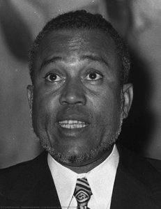 Luís Severino De Almeida Cabral — Mohamed Amin