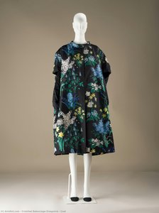 Coat — Cristóbal Balenciaga Eizaguirre, Contemporary Fashion Illustration