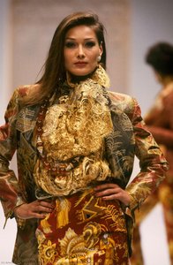 Gianfranco Ferré, Fall / Winter 1992 — Gianfranco Jekyll Ferré