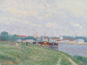 Three Barges Amarées the Outskirts of Town Industrial