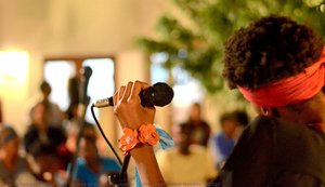 Photo Of The Presentation Of The Artist Isabel Novella In 2017 — Ouri Pota