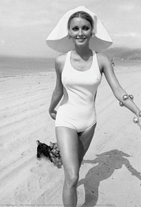 American Actress Sharon Tate In An Article Published In Harper’s Bazaar — Otto Stupakoff